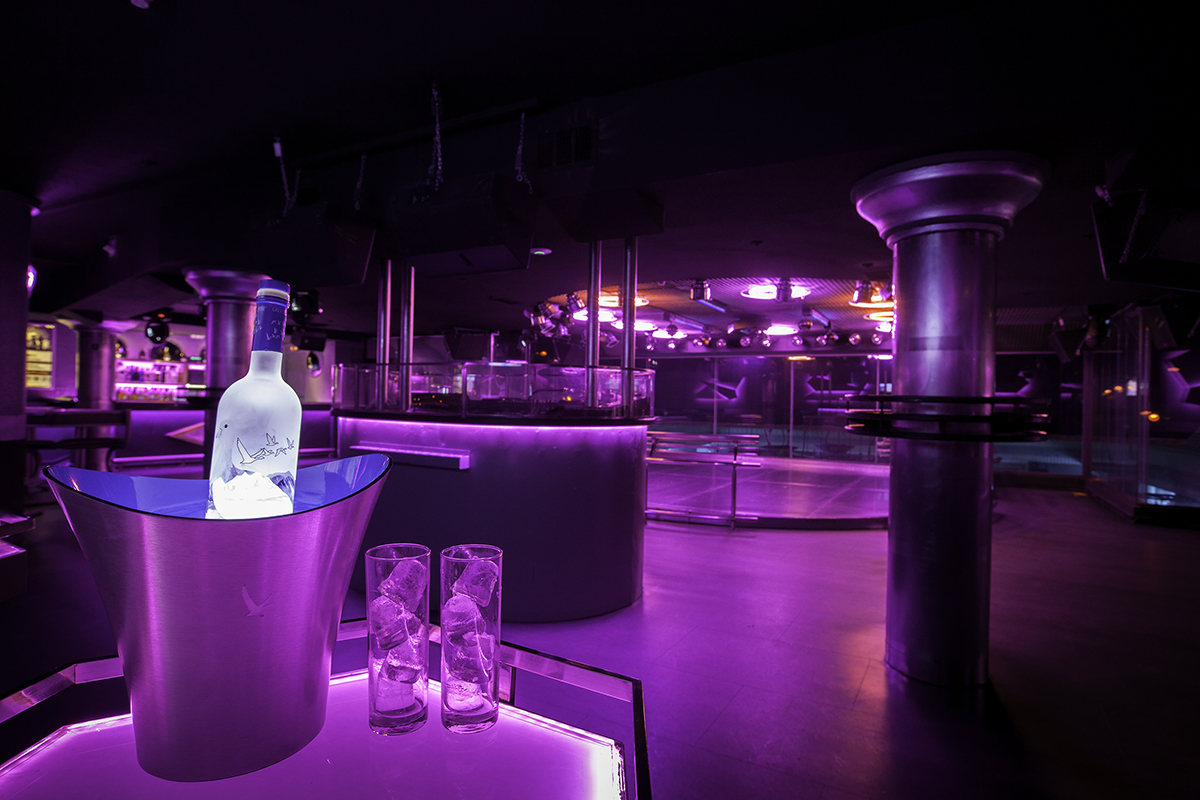 VIP table booking Kapital Madrid